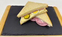 Toast s uzeninou